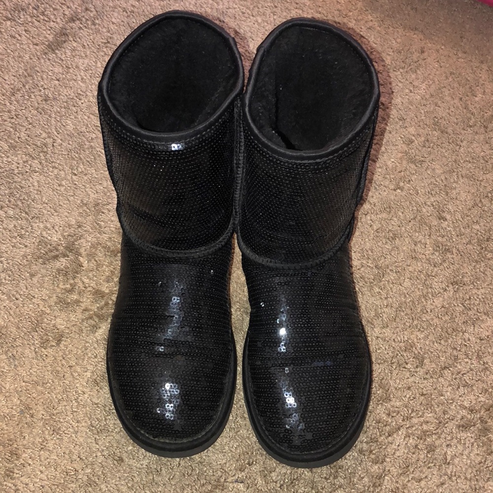 Women’s Worn Ugg Boots